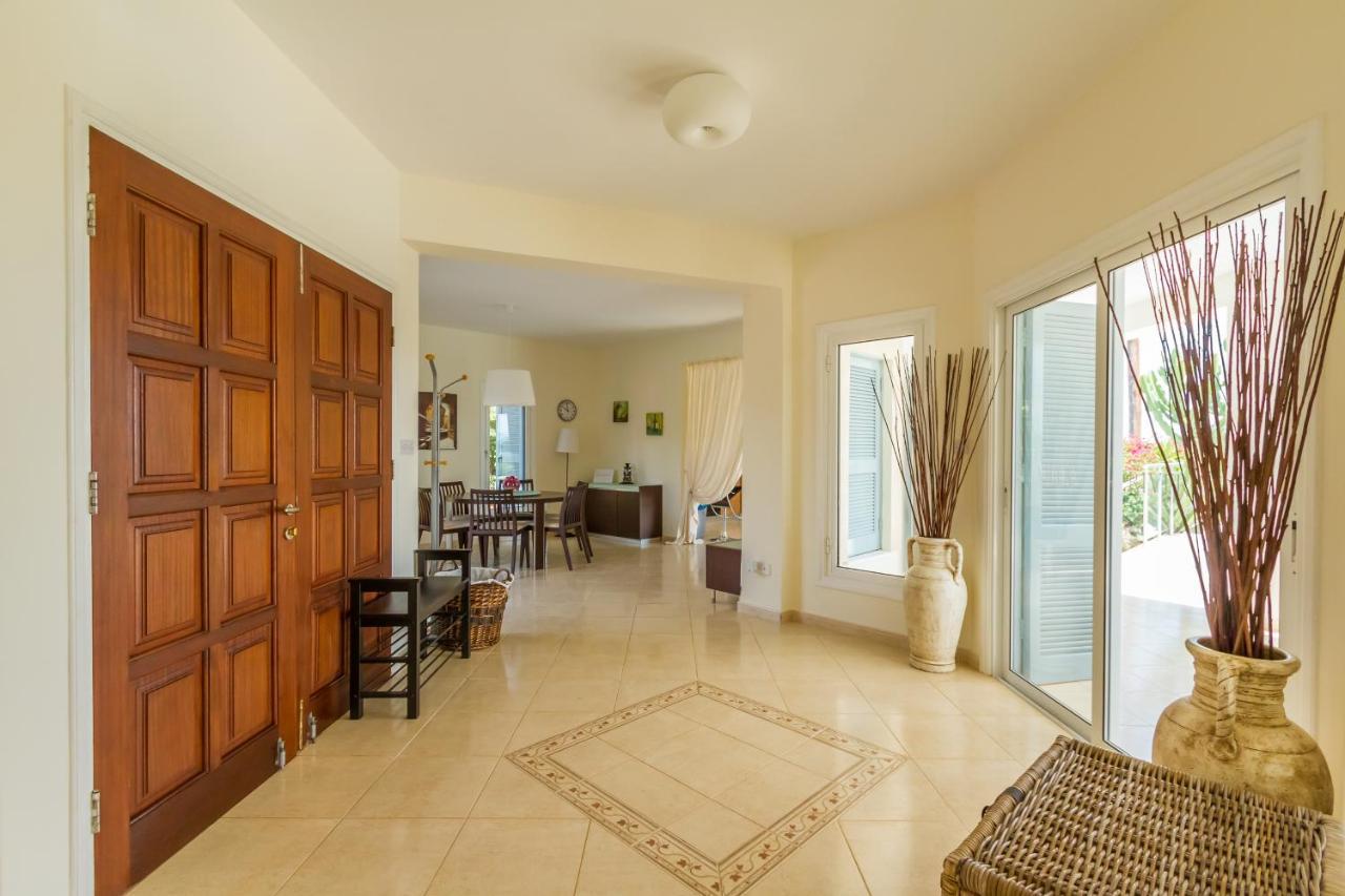 Villa Riverside Polis Екстер'єр фото