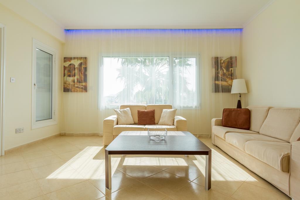 Villa Riverside Polis Екстер'єр фото