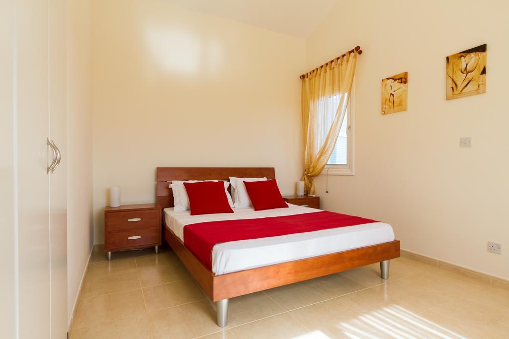 Villa Riverside Polis Екстер'єр фото